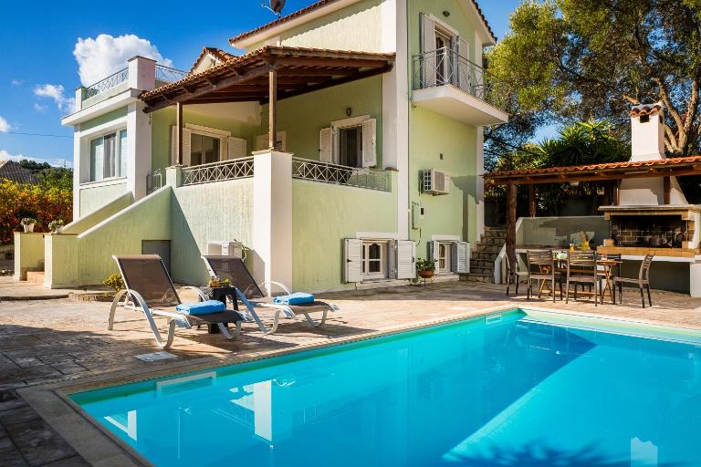Bee's Knees Retreat - B&B Pesáda