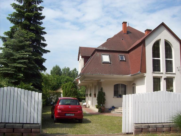 Perge Üdülövilla - B&B Balatonszárszó