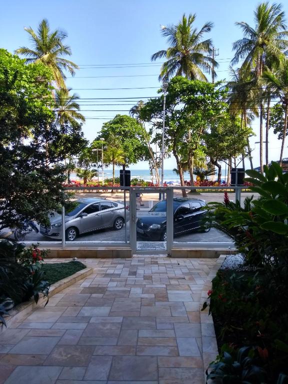 Apto frente a Praia das Pitangueiras - Centro - B&B Guarujá