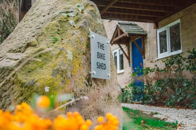 The Bike Shed - B&B New Mills