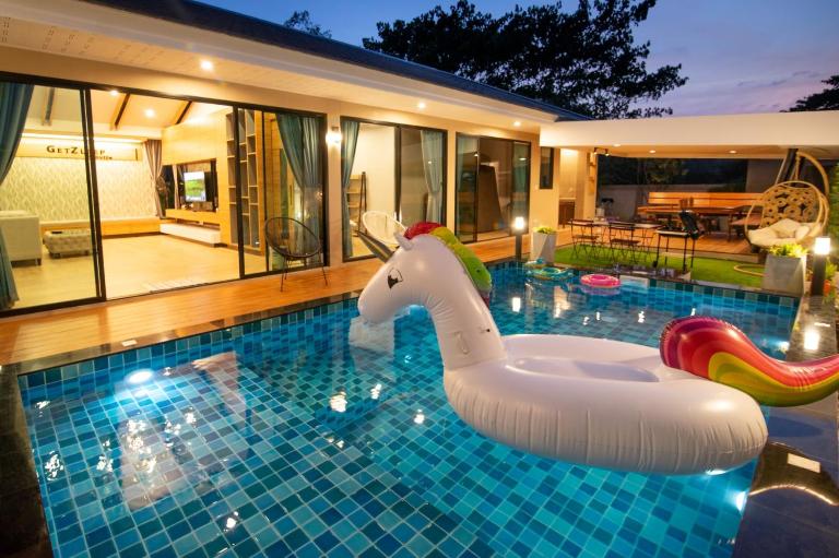 GetZleep PoolVilla - B&B Sattahip