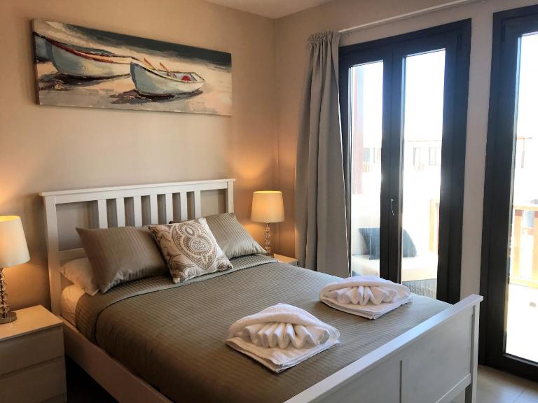 Noray Swan Duplex right at the Pool - B&B Puerto Calero
