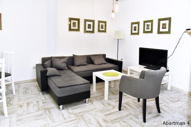 Vajda Apartments - Bed and Breakfast Novi Sad