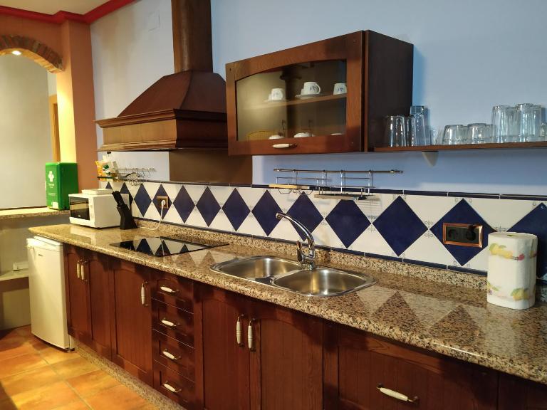 -2-COMO EN CASA, parking 5eu al día según disponible, en centro historico de Ubeda - B&B Úbeda