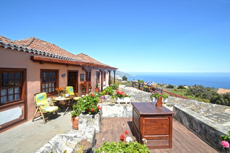 Carlota - B&B Breña Baja