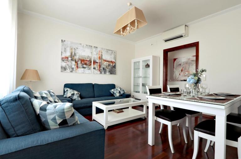 Classbedroom Fira Business Apartment - B&B Barcelona