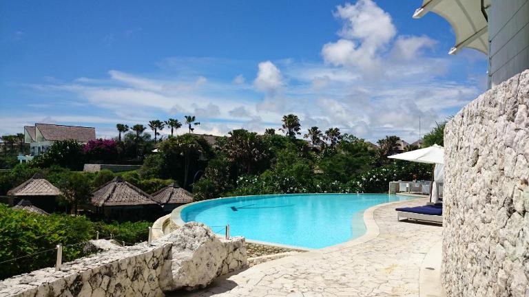 Boutique hotel villa Cantik and karma beach club - B&B Uluwatu