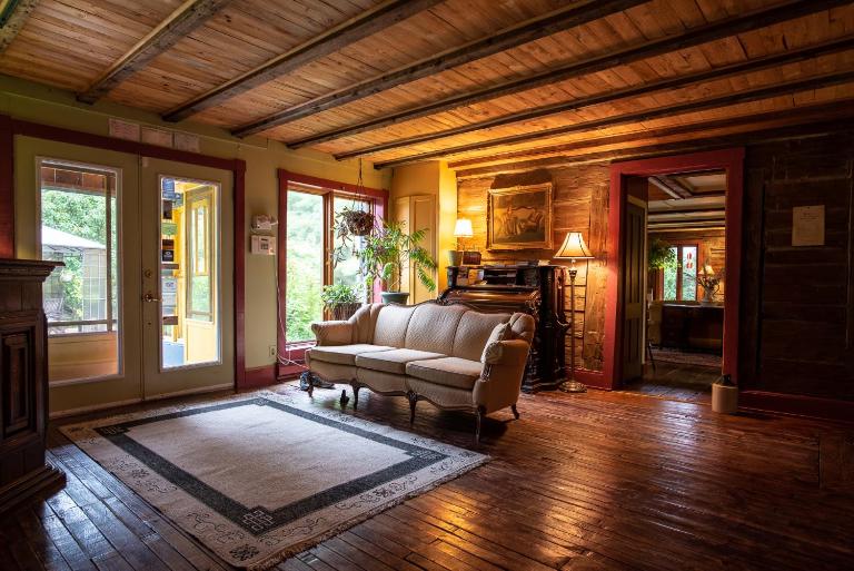 Auberge Restaurant La Mara - Bed and Breakfast Saint-Joseph-de-Ham-Sud