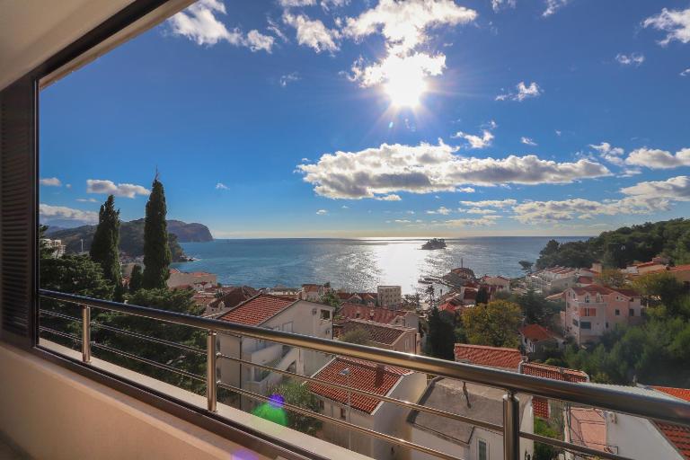 Apartment Sidro - B&B Petrovac na Moru