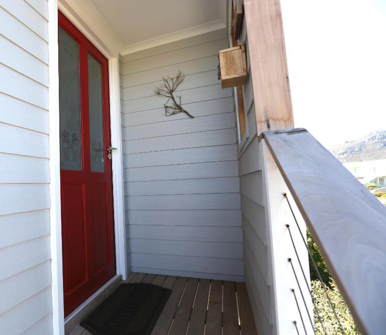 Reddoor Studio - B&B Pringle Bay