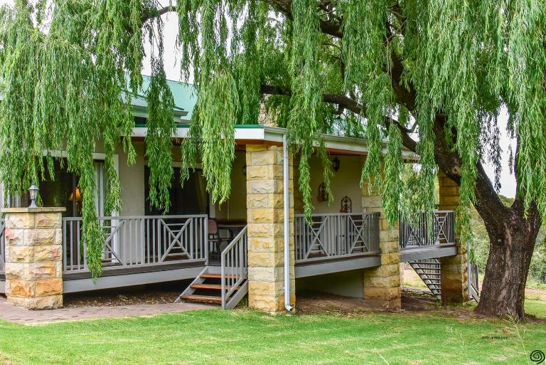 Willow Creek Villas - Bed and Breakfast Clarens