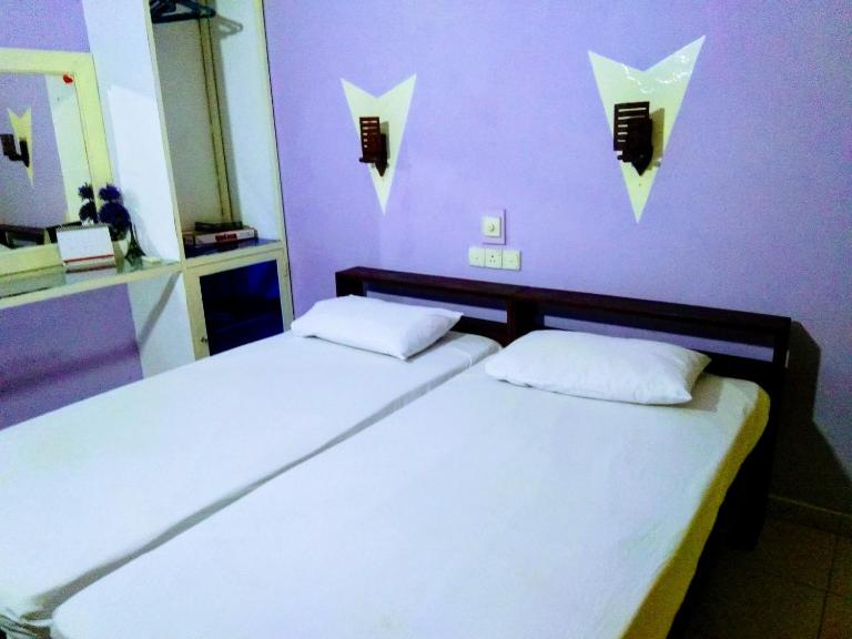 Siri Tourist Holiday Home - B&B Hikkaduwa