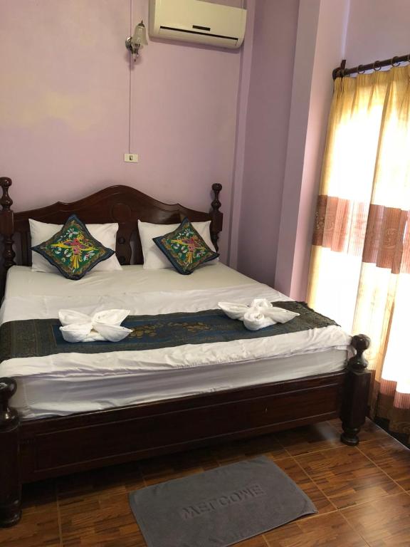 Soutjai Guesthouse & Restaurant - B&B Vang Vieng