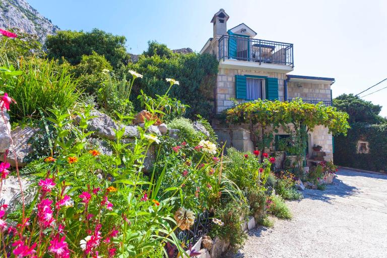 Holiday home Lavanda Grubisic Tucepi - Chambres d'hôtes Tučepi