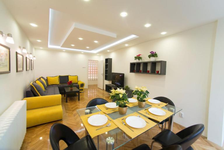 Free.three - Ferienwohnung Belgrad