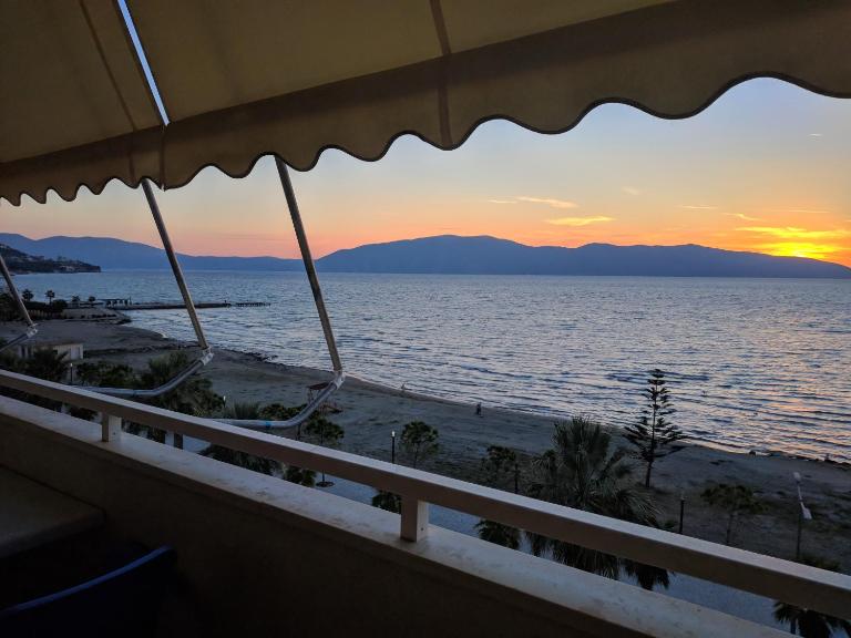 Lucky Lux Apartment - Chambres d'hôtes Vlora