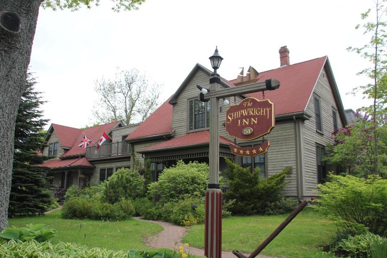 Shipwright Inn - B&B Charlottetown