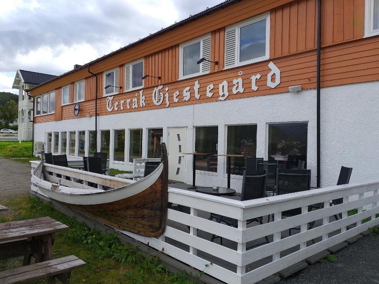 Terråk Gjestegård - B&B Terråk