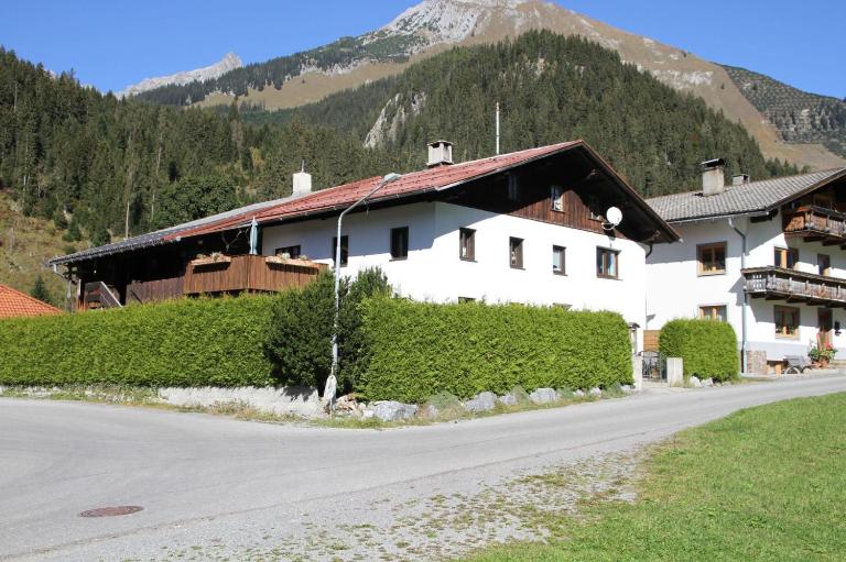 Haus-Ruitelspitzblick - B&B Elbigenalp