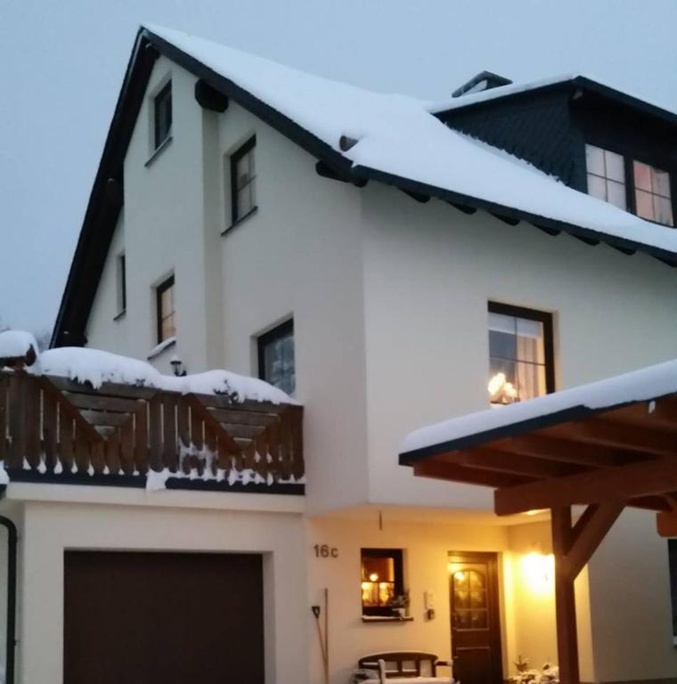 Ferienwohnung Familie Leupold - Ferienwohnung Oberwiesenthal