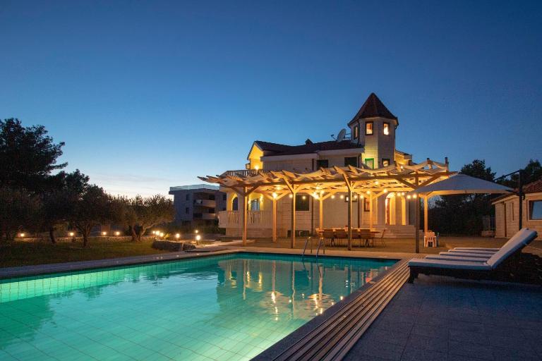 Villa Dream - Ferienwohnung Srima