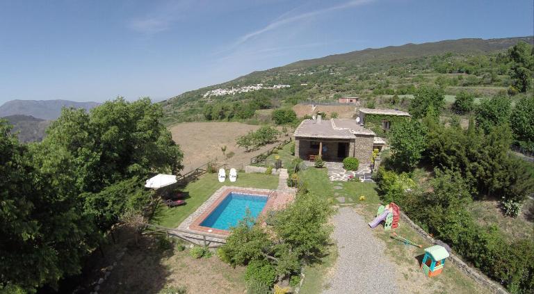Alpujarra Cortijo Casilla Noguera - B&B Pórtugos