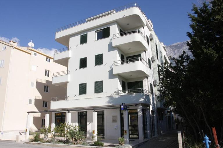 J&B - Beachside Studio Apartment - Bed and Breakfast Makarska
