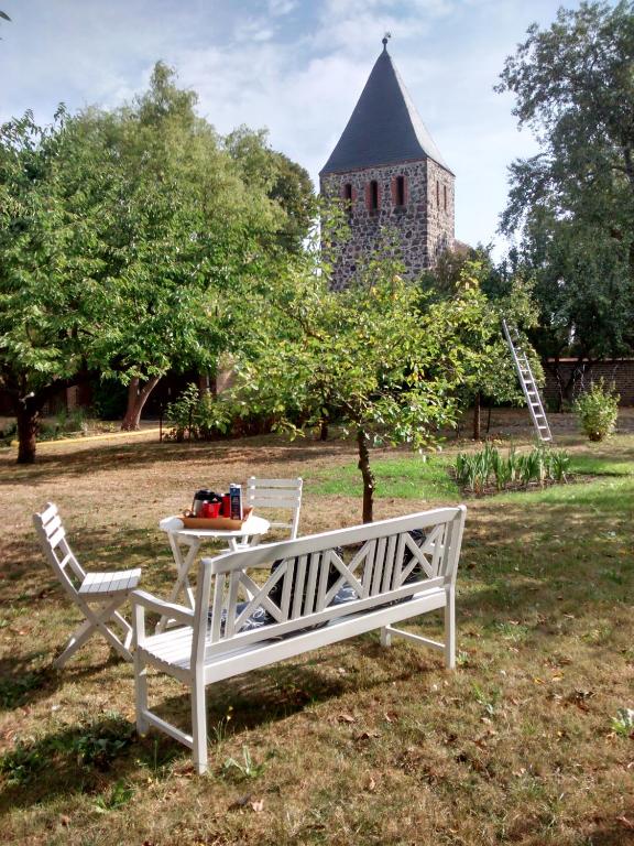 Herberge im "alten Pfarrhaus" in Schmergow am Havel-Radweg - Bed and Breakfast Schmergow
