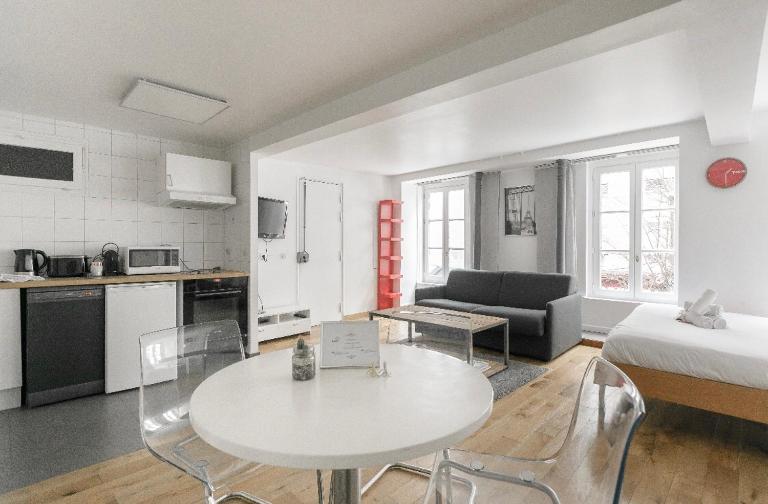 50m2 rue rambuteau/Pompidou/Marais/Hôtel de Ville - B&B París
