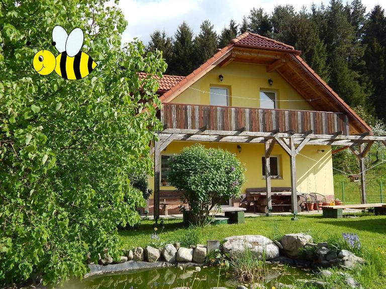 Sunny Holiday House B&B - Chambres d'hôtes Ljubno