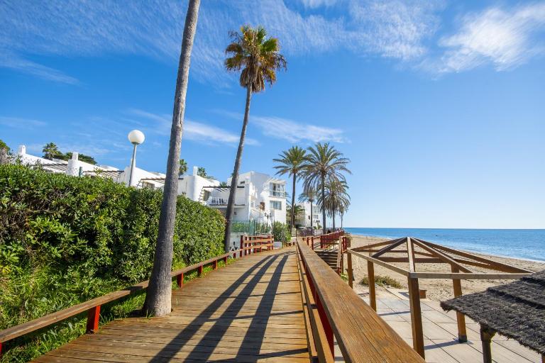 Cubo's Apartamento Tarajes La Cala - B&B La Cala De Mijas