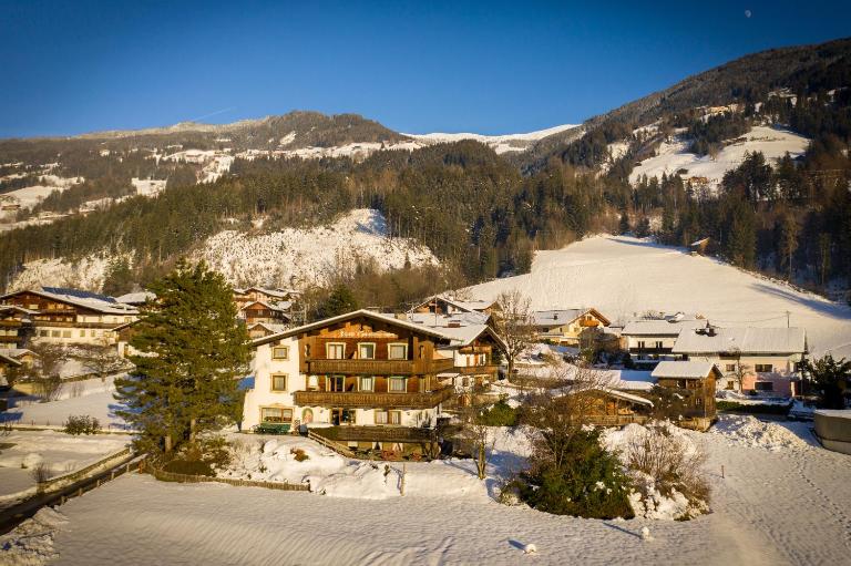 Landhaus Maridl - B&B Hart im Zillertal