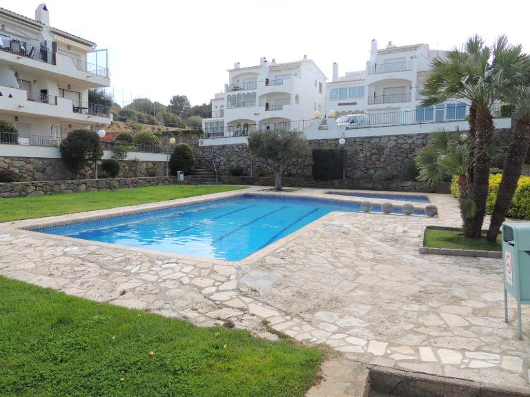 Jardins 3 1 bjs 3 Roses - Immo Barneda - B&B Roses