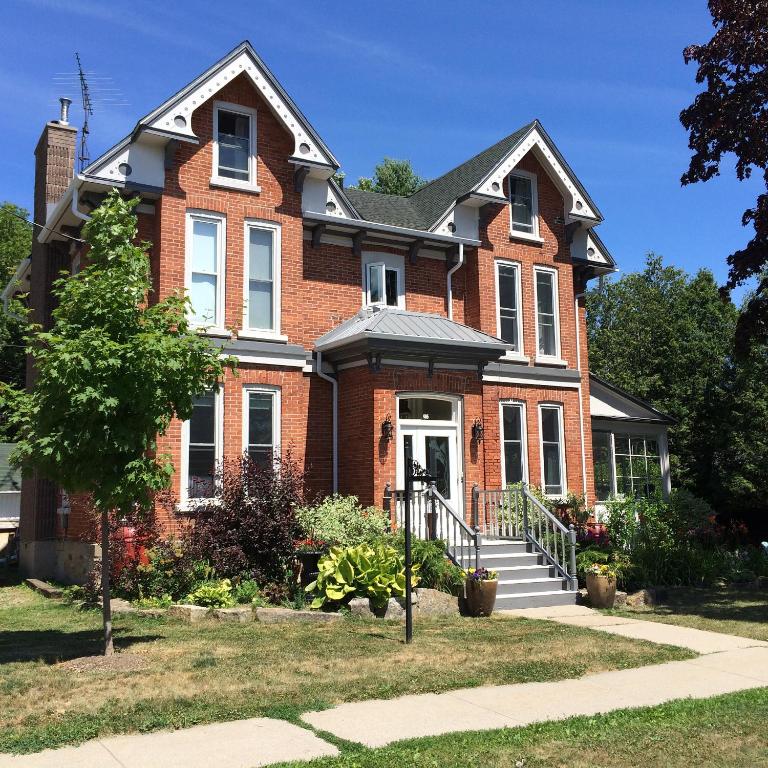 Seaway Manor B&B - B&B Gananoque