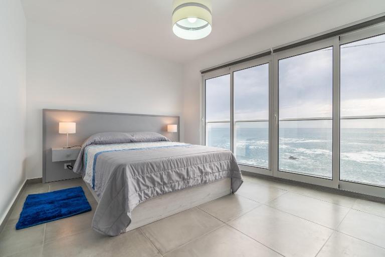 Casa das bonecas 2 # Private Garage Included # - B&B Paul do Mar