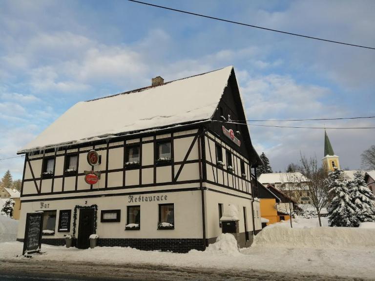 Penzion Tina - B&B Pernink