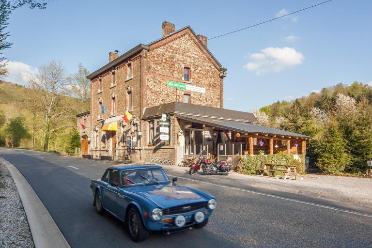 B&B-Restaurant Porte de la Lienne - Chambres d'hôtes Stoumont