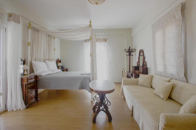 Emilia Luxury Apartments - Ferienwohnung Mégas Gialós