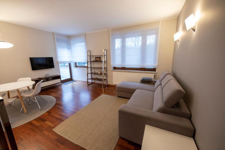 Atmospheric Apartment Victus Close to the Beach by Noclegi Renters - B&B Sopot