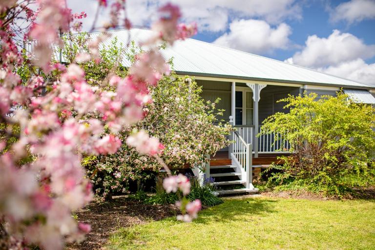 Apple Blossom Cottages - B&B Stanthorpe