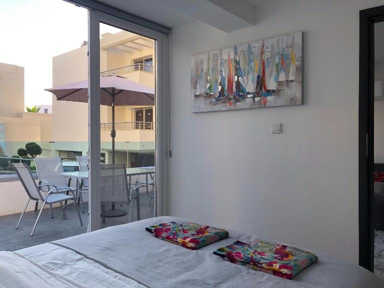 Ayia Napa GO SEA Sunny Apt with Terrace 5 min to Beach - Ferienwohnung Agia Napa