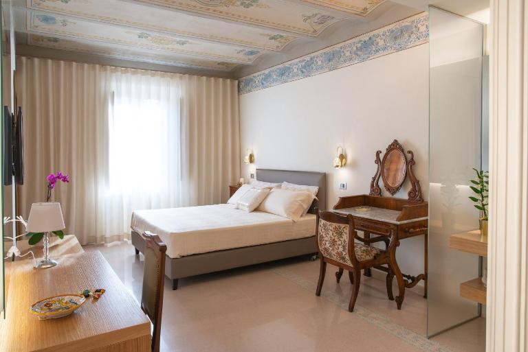 Portica10 Assisi - B&B Asís