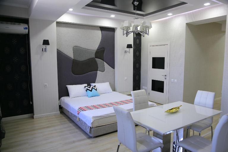 Promenade Boutique Apartment - Chambres d'hôtes Bichkek