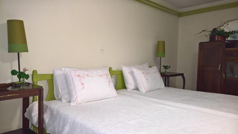 Spitaki Spata Airport Studio - B&B Spata