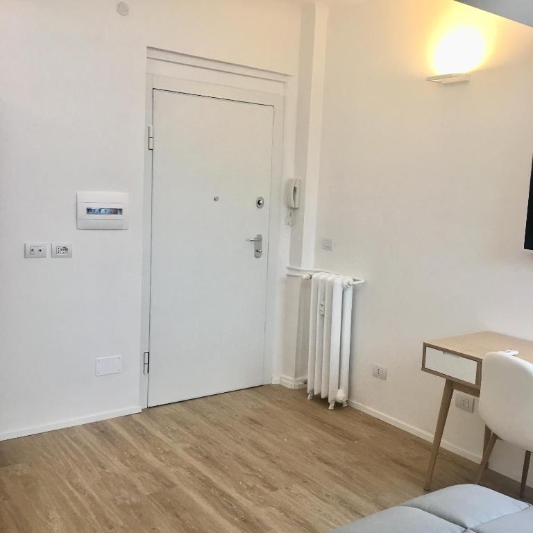 CORSO VENEZIA APARTMENT - B&B Milan