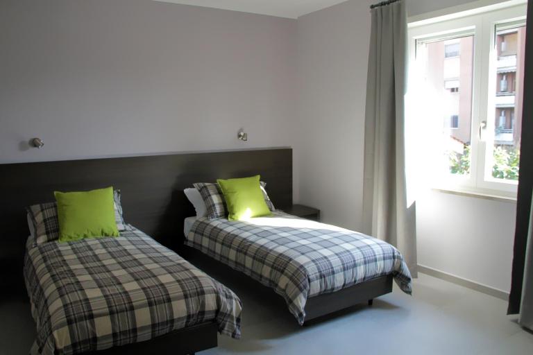 EasyRoom Frosinone - Casello Autostradale - B&B Frosinone