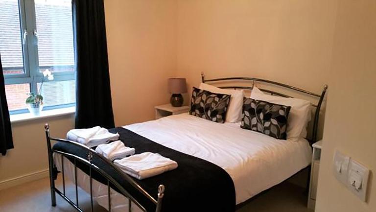 Oxford Central 2 Bed 2 Bath Modern Apt Free Parking Walk to Train , Bus and University - B&B Oxford