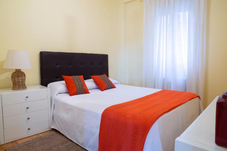 Apartamentos Duque Ventas - Ferienwohnung Madrid