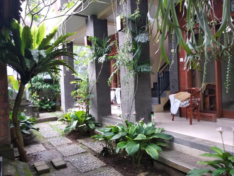 Utari House - Chambres d'hôtes Ubud