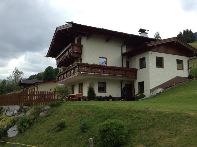 Haus Zirmblick - Ferienwohnung Saalbach-Hinterglemm